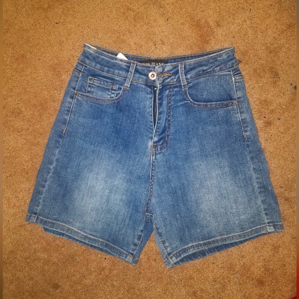Win jeans shorts
